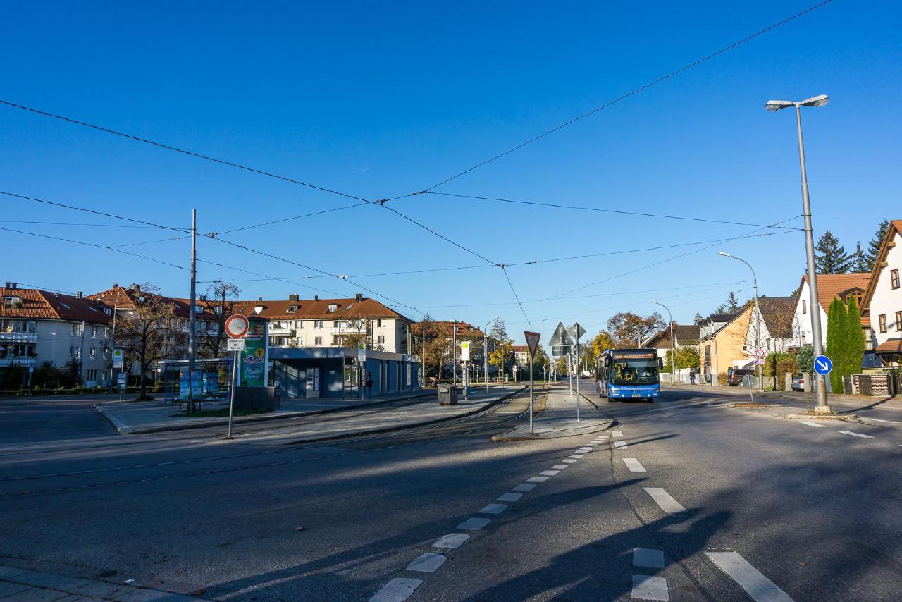 Transfer point: bus to tram