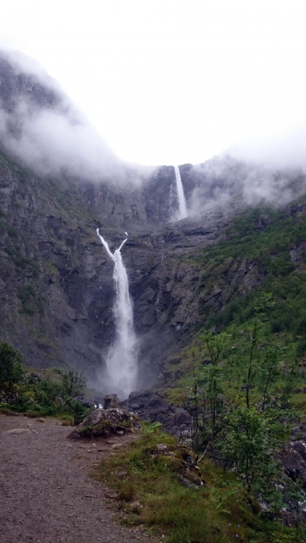 Mardalfossen издалека Mardalfossen издалека