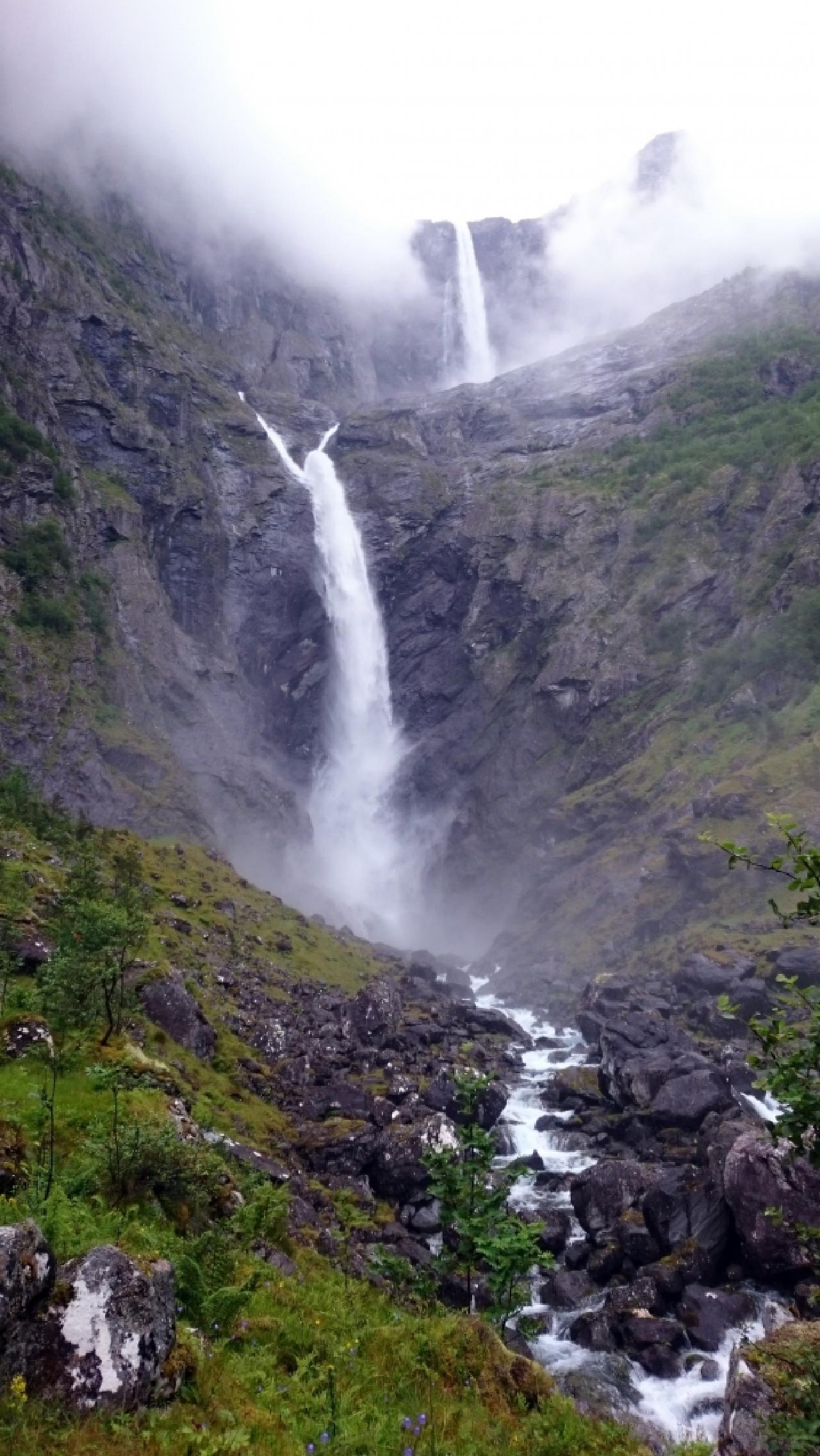 Mardalfossen вблизи Mardalfossen вблизи