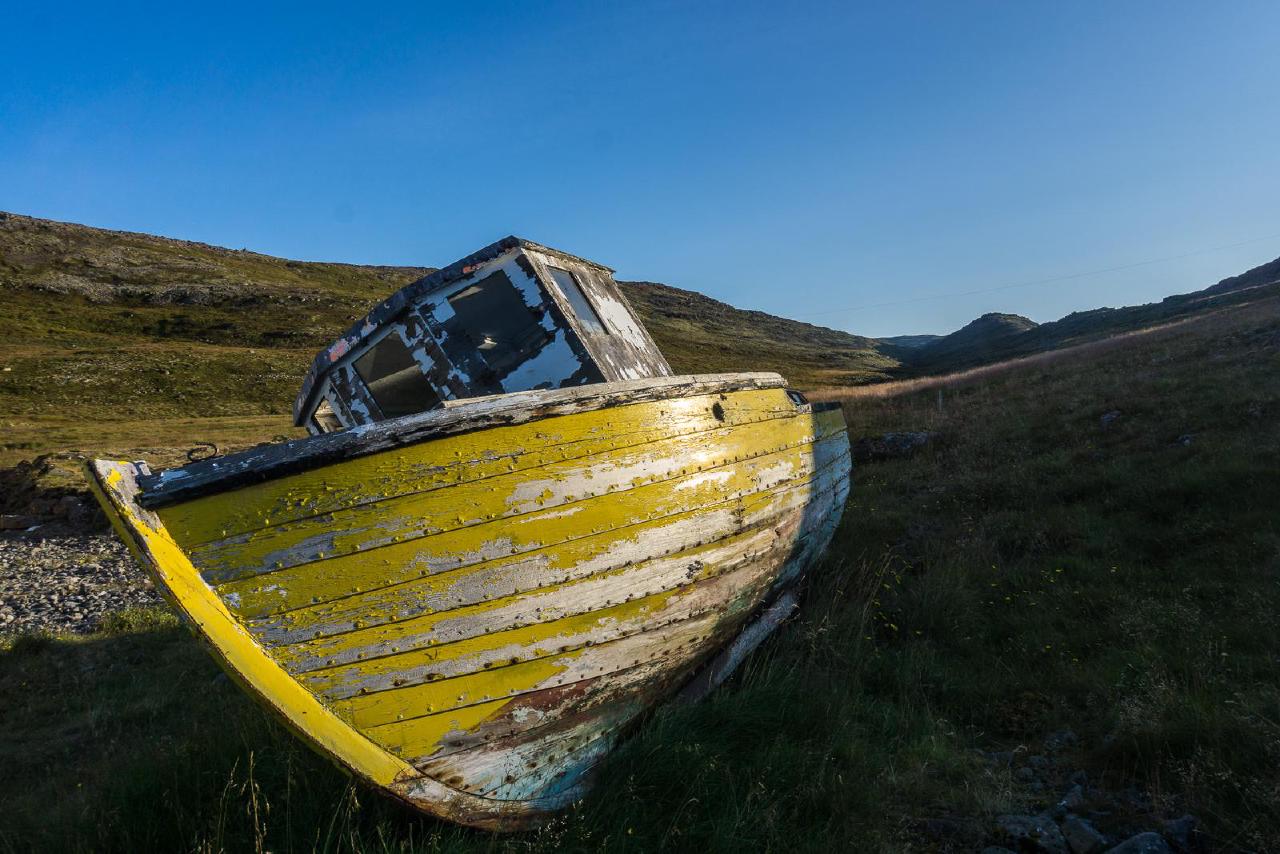 Последние дни катера / Forgotten boat in the middle of nowhere, Iceland