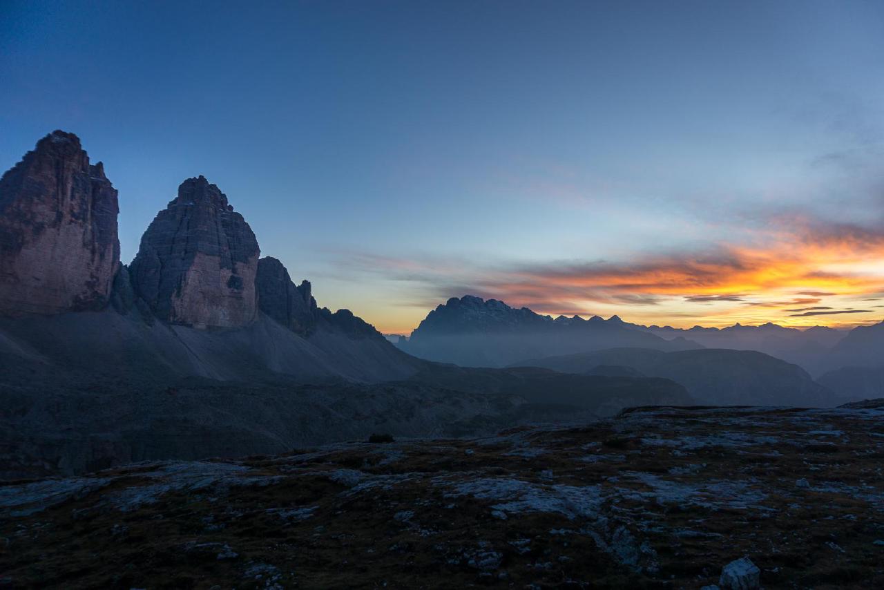 Sunset in the mountains / Sunset in the mountains, Italy Sunset in the mountains / Sunset in the mountains, Italy