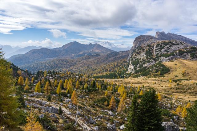 Вид с озера Лимидес / View from Lago Limides, Italy