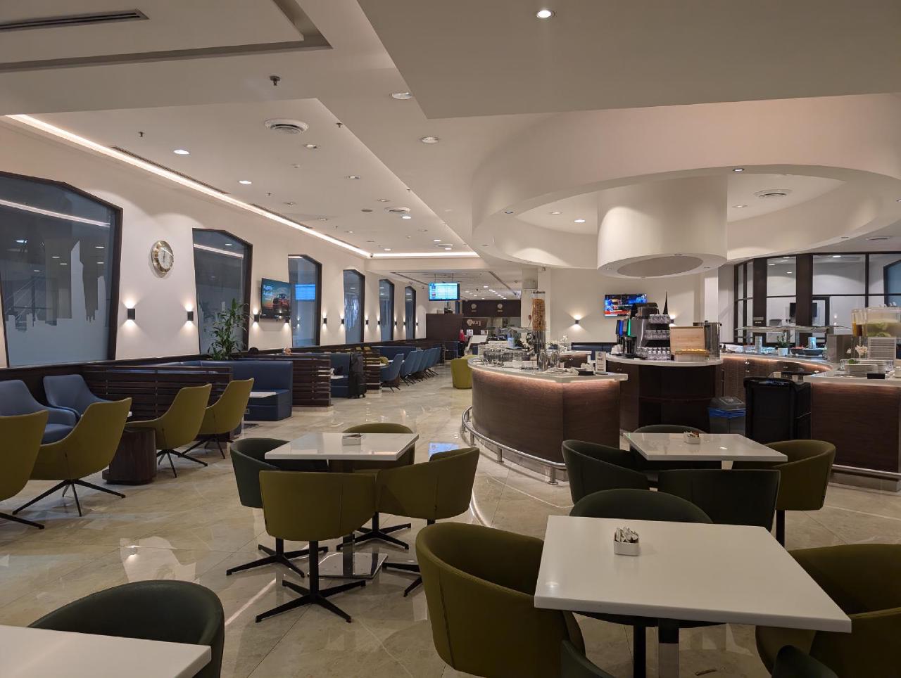 Pearl Lounge Interior