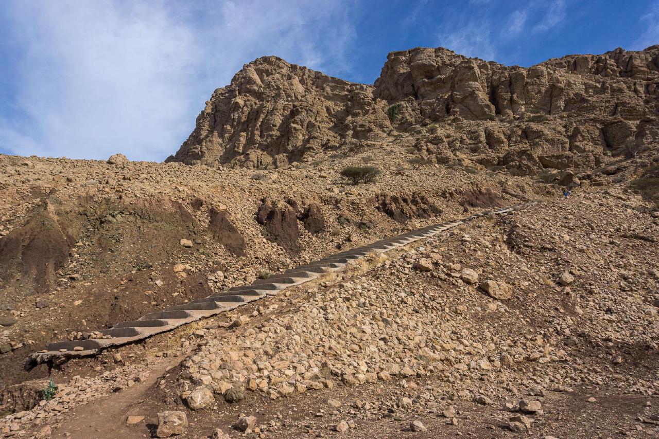 Та самая лестница / Saal Devil Steps Stairs, Oman Та самая лестница / Saal Devil Steps Stairs, Oman