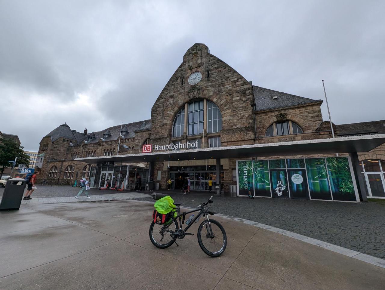 Aachen station and Vennbahn finish!